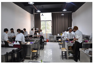 刘清烘焙培训学校一流课堂环境