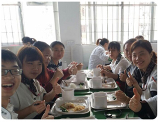 刘清烘焙培训学校快乐就餐环境