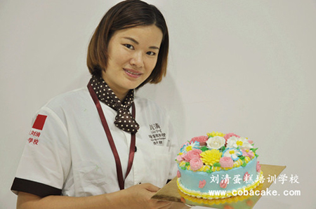 先进韩式裱花蛋糕技术，刘清蛋糕培训学校全国领先，有图有真相！