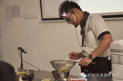 芝士培训班实战课程，刘清西点培训学校名师教学