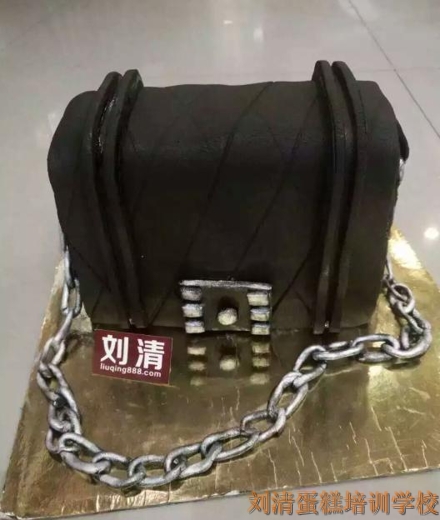 听说，在刘清翻糖蛋糕培训学校总有一款属于你的包！