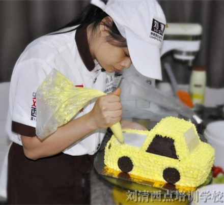 市场就缺它，来刘清西点培训学校学回去店面生意不愁不火爆！