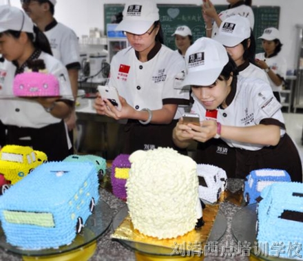 市场就缺它，来刘清西点培训学校学回去店面生意不愁不火爆！