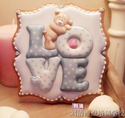 您一定很好奇，别人家卖的是什么私房蛋糕产品，一年能卖2个亿！