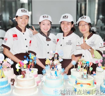 刘清西点培训学校最新创意蛋糕，肯定有一款是您喜欢的！